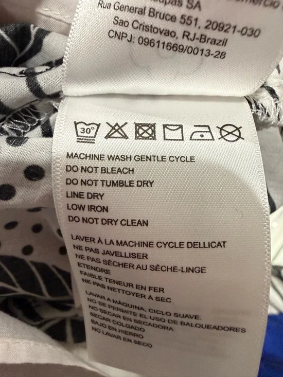 Farm Rio Black Tapestry Top.  Size Medium
Worn once. - Picture 11 of 12